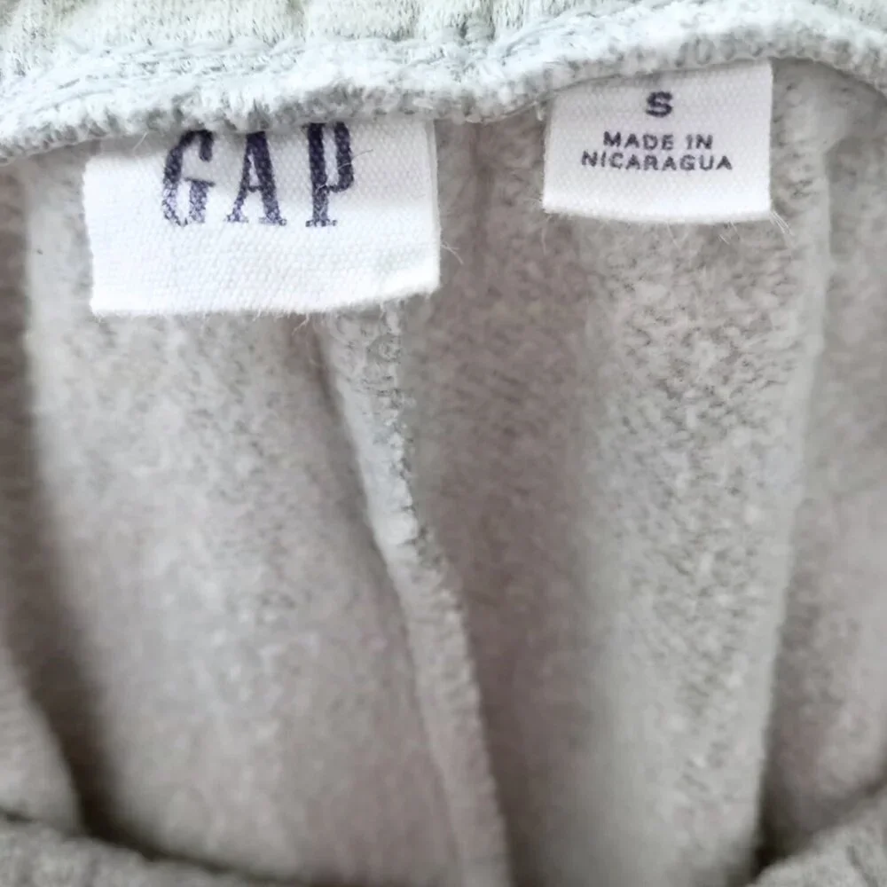 GAP Kids Gray Sweatpants – Elastic Waist Jogger, Size S